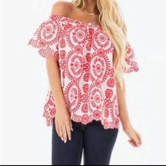Lilly Pulitzer Tops - Lilly Pullitzer Embroidered Off The Shoulder Top - Small -